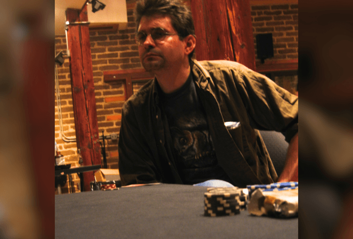 Albini in a tournament at Electrical Audio in 2004.